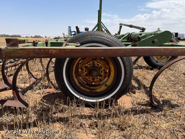 image for item EW8738 Field cultivator