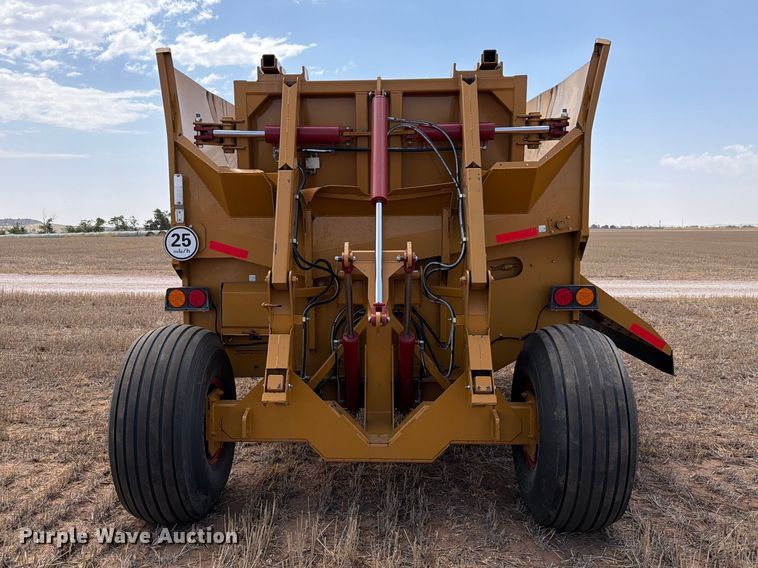 image for item EW8739 Haybuster 2800 bale processor