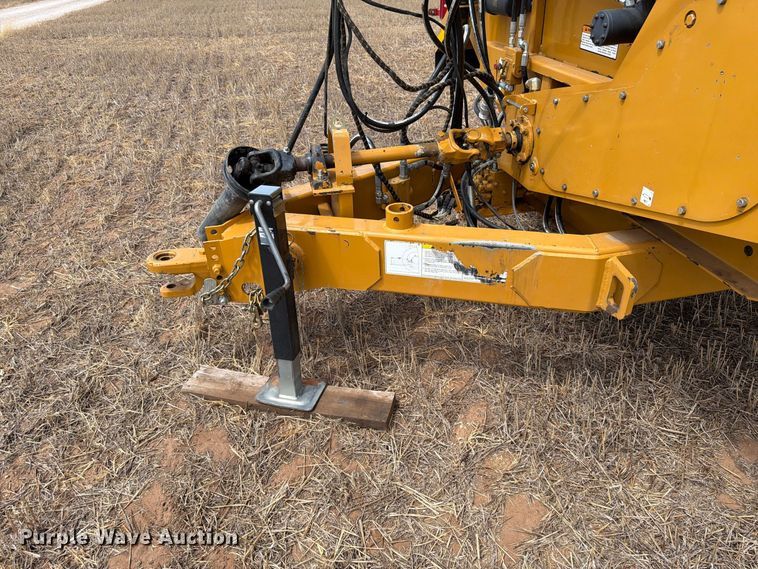image for item EW8739 Haybuster 2800 bale processor