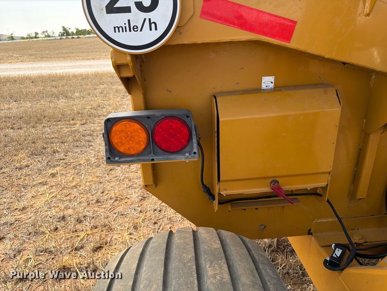 image for item EW8739 Haybuster 2800 bale processor