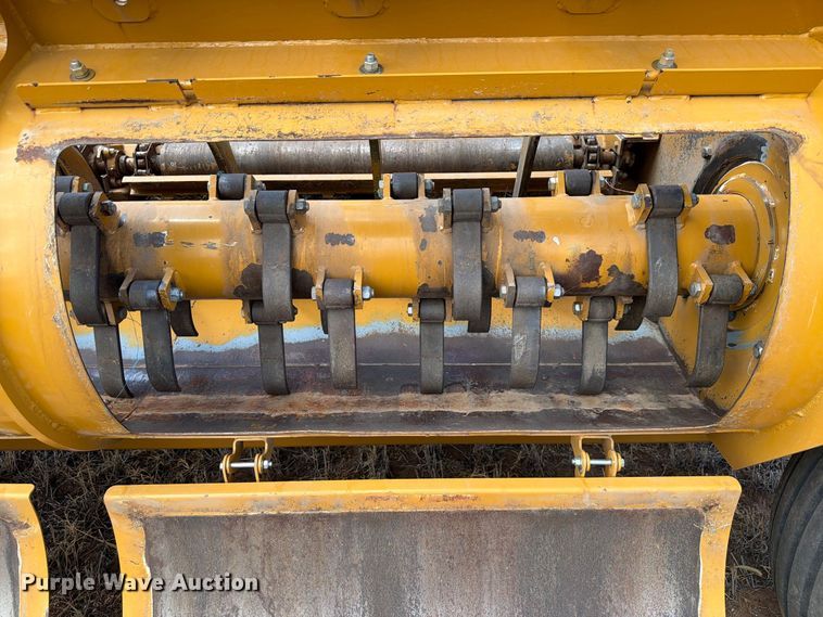 image for item EW8739 Haybuster 2800 bale processor