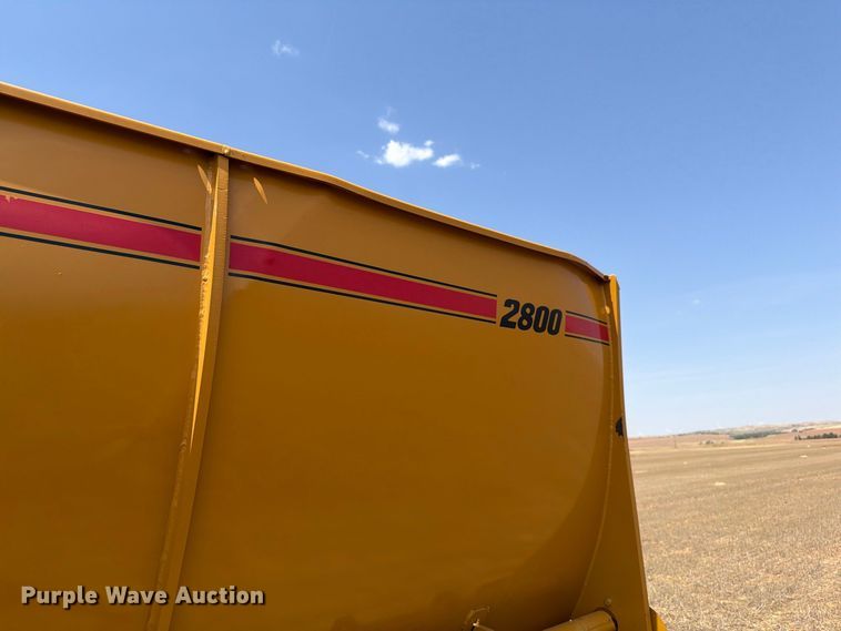 image for item EW8739 Haybuster 2800 bale processor