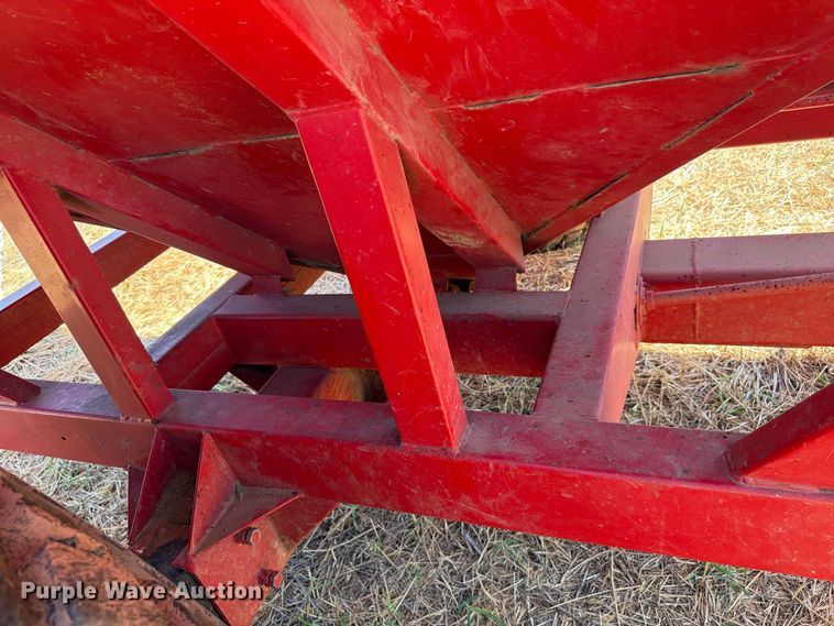 image for item EW8835 EZ trail 510 grain cart