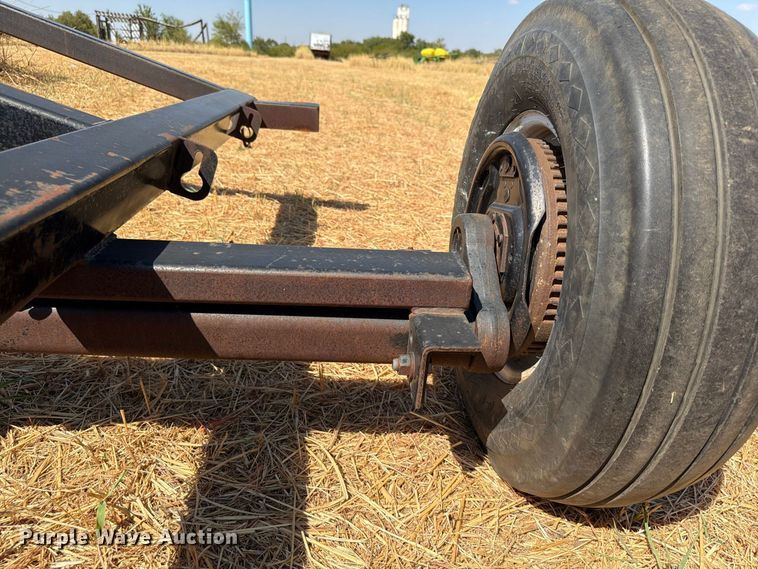 image for item EW8837 2004 Maurer Manufacturing header trailer