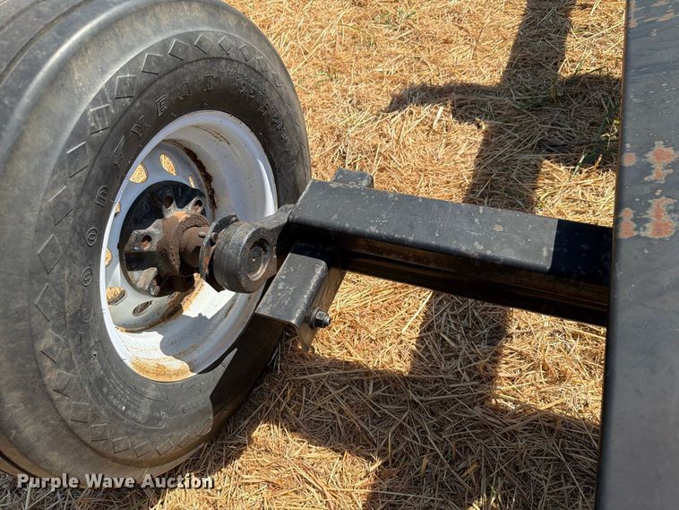 image for item EW8837 2004 Maurer Manufacturing header trailer