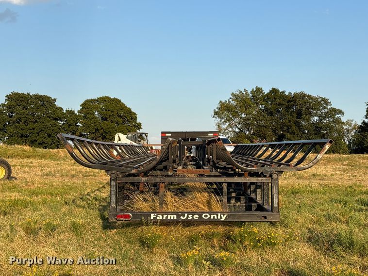 image for item EX0028 Industrias America 20X4 hay bale trailer