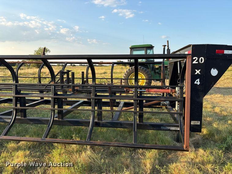 image for item EX0028 Industrias America 20X4 hay bale trailer