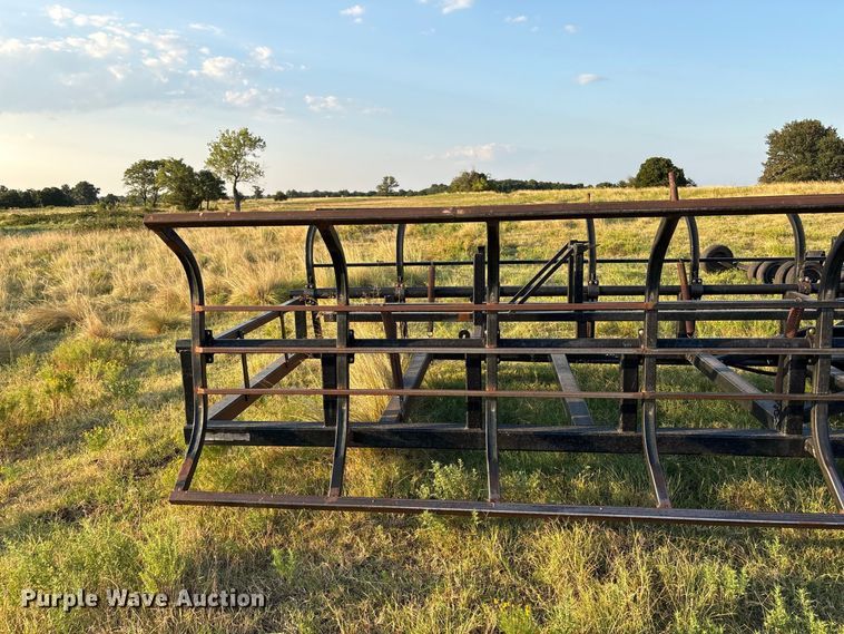 image for item EX0028 Industrias America 20X4 hay bale trailer