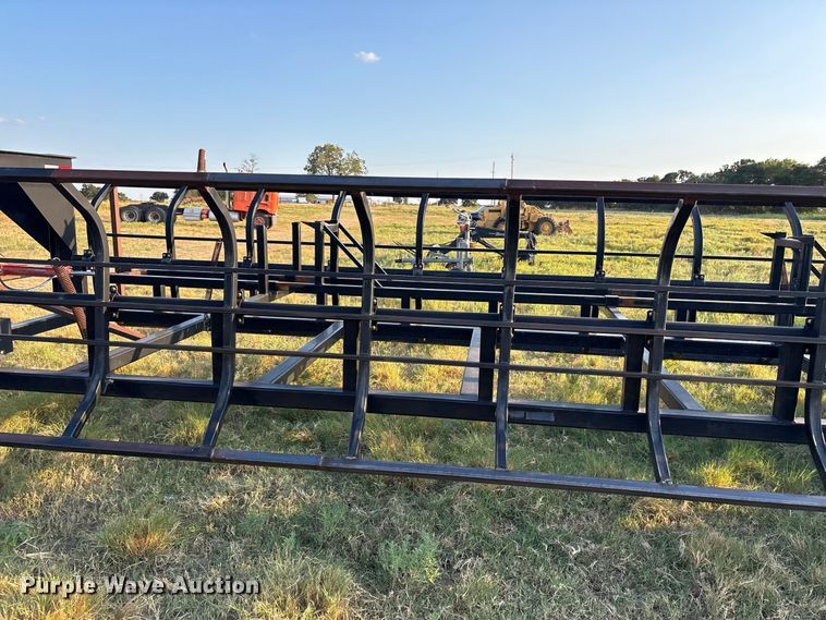 image for item EX0028 Industrias America 20X4 hay bale trailer