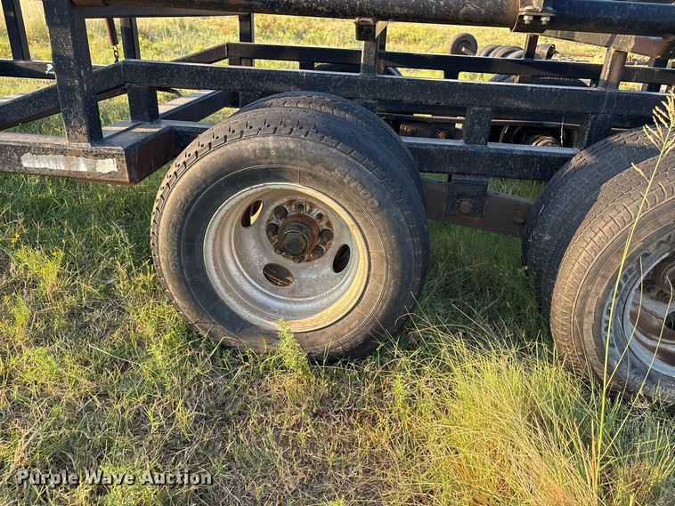 image for item EX0028 Industrias America 20X4 hay bale trailer