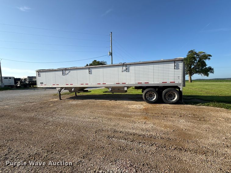 image for item EX2018 2016 Timpte grain trailer
