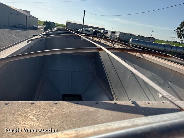 image for item EX2018 2016 Timpte grain trailer