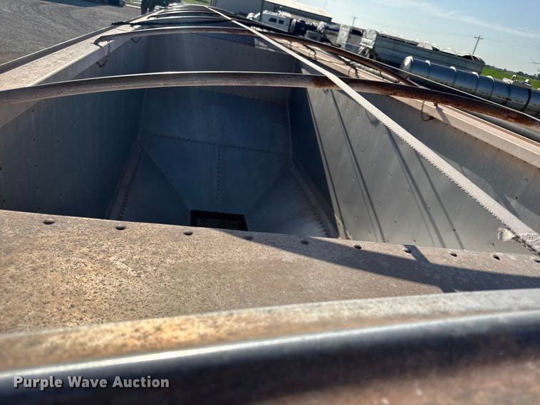 image for item EX2018 2016 Timpte grain trailer
