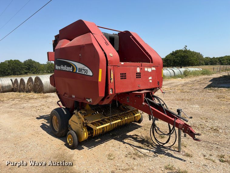 image for item EX4144 New Holland BR750A round baler