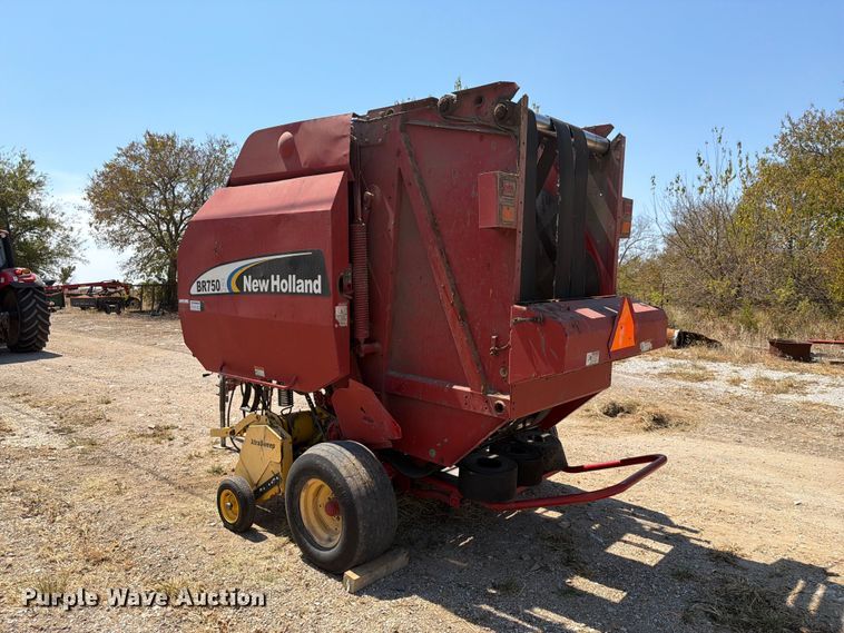 image for item EX4144 New Holland BR750A round baler