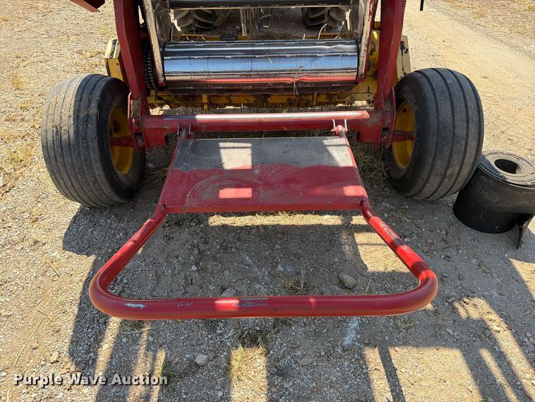 image for item EX4144 New Holland BR750A round baler