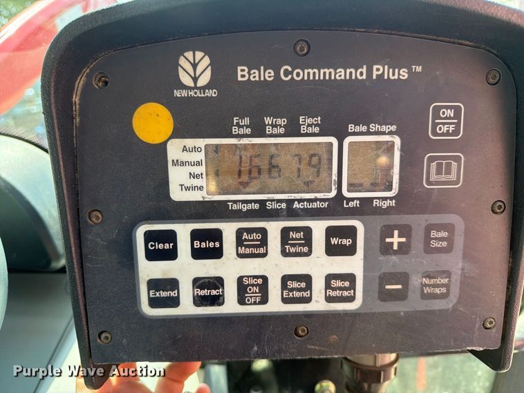 image for item EX4144 New Holland BR750A round baler