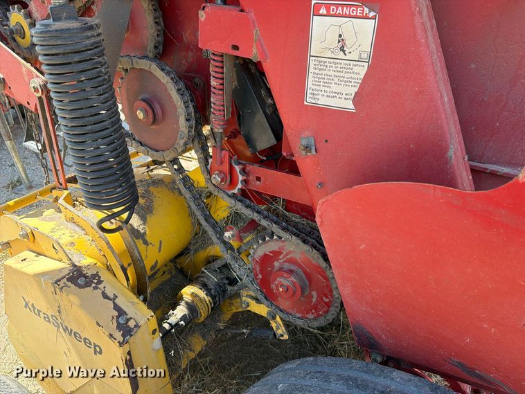 image for item EX4144 New Holland BR750A round baler