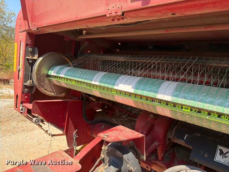 image for item EX4144 New Holland BR750A round baler