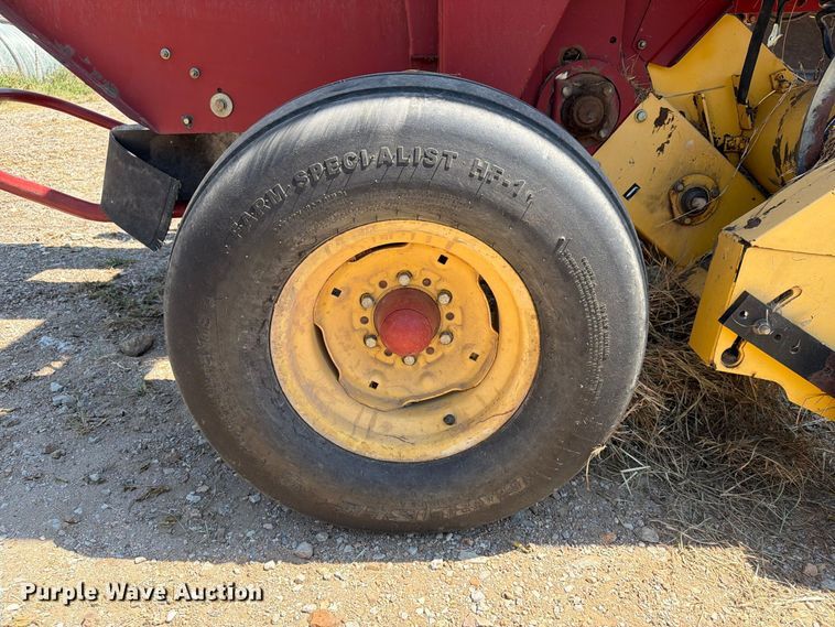 image for item EX4144 New Holland BR750A round baler