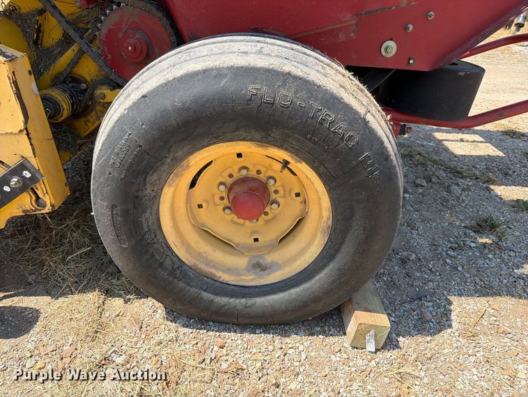 image for item EX4144 New Holland BR750A round baler