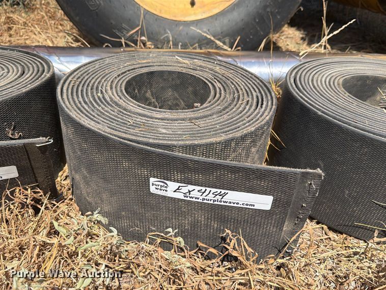 image for item EX4144 New Holland BR750A round baler