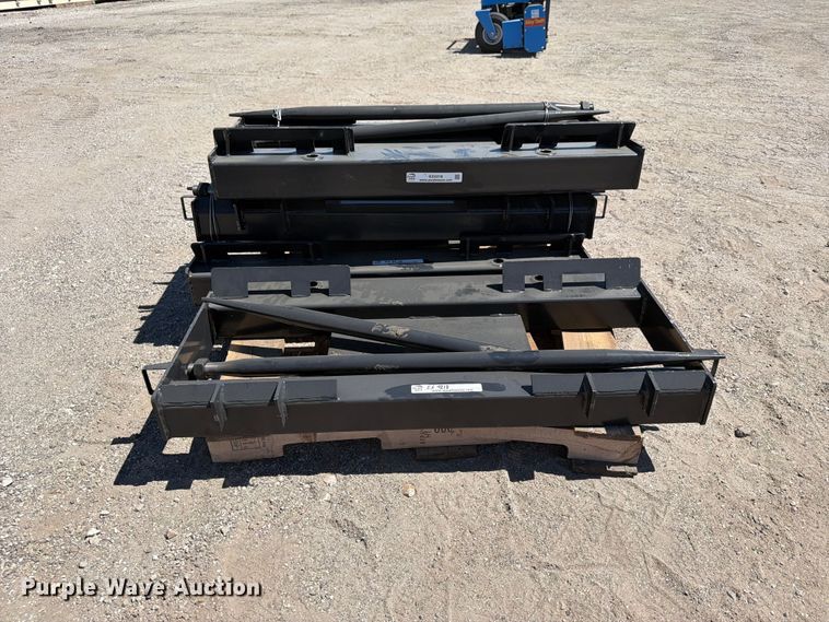 image for item EX4218 Skid steer bale spear