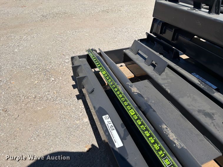 image for item EX4218 Skid steer bale spear