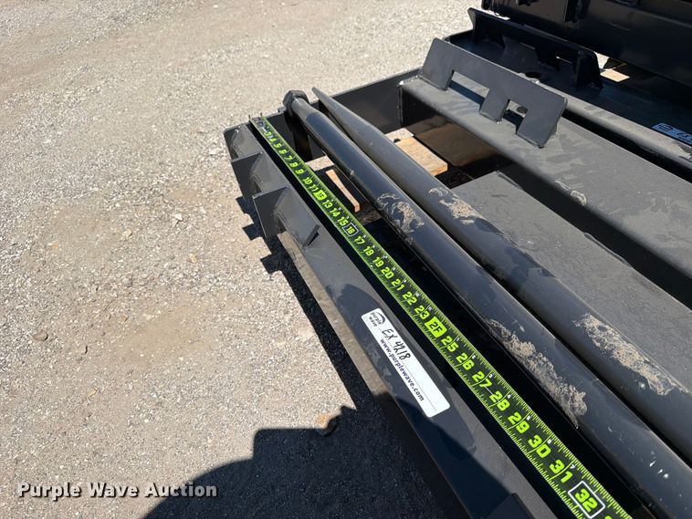 image for item EX4218 Skid steer bale spear