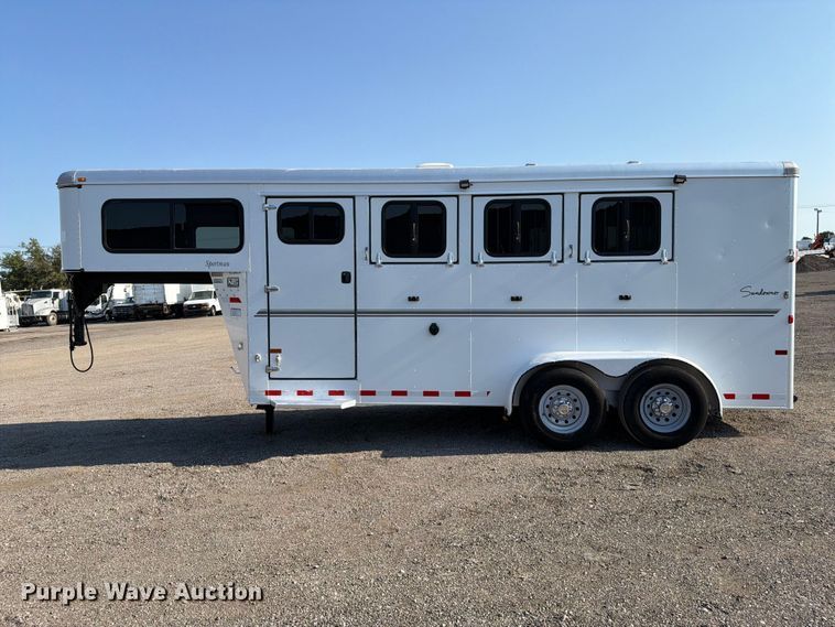 image for item FB5047 2012 Sundowner Sportman horse trailer
