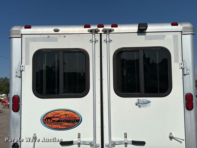 image for item FB5047 2012 Sundowner Sportman horse trailer