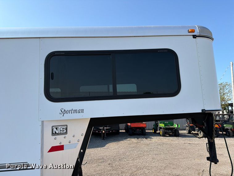 image for item FB5047 2012 Sundowner Sportman horse trailer