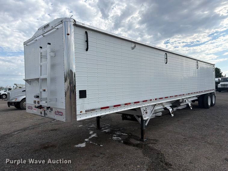 image for item FB5064 2015 Wilson Trailer DWH-550 grain trailer