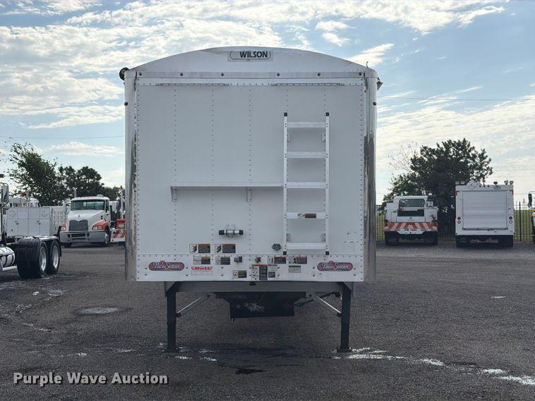 image for item FB5064 2015 Wilson Trailer DWH-550 grain trailer