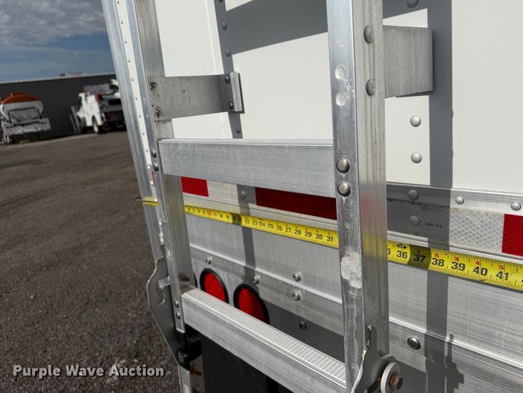 image for item FB5064 2015 Wilson Trailer DWH-550 grain trailer
