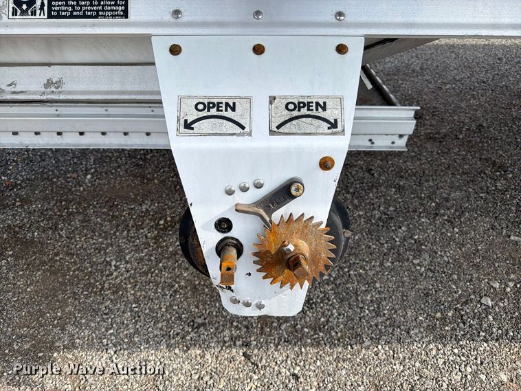 image for item FB5064 2015 Wilson Trailer DWH-550 grain trailer