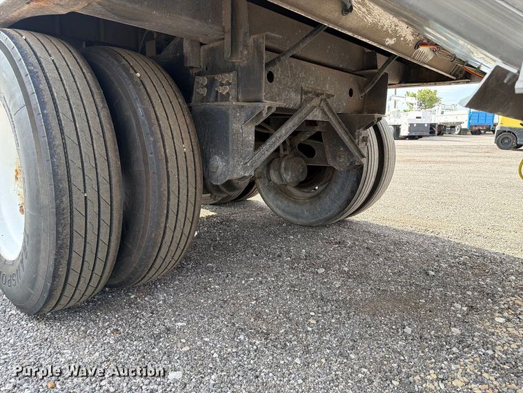 image for item FB5064 2015 Wilson Trailer DWH-550 grain trailer