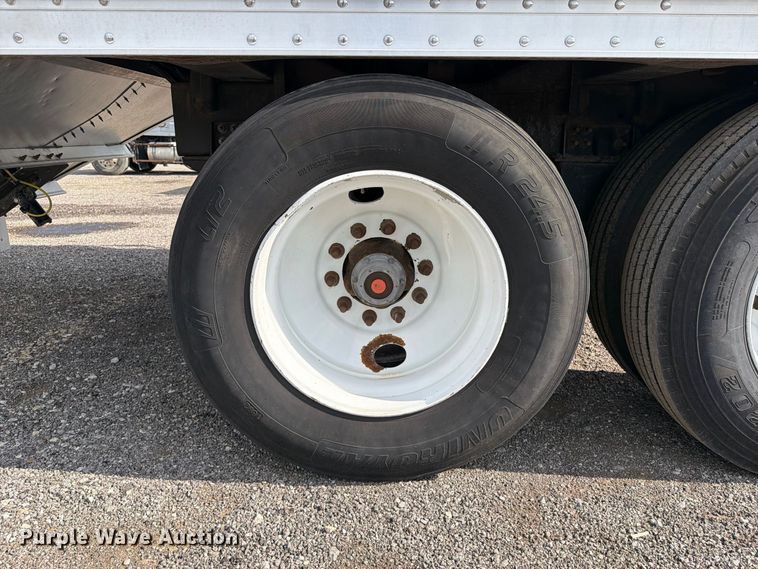 image for item FB5064 2015 Wilson Trailer DWH-550 grain trailer
