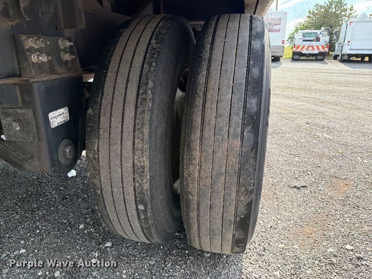 image for item FB5064 2015 Wilson Trailer DWH-550 grain trailer