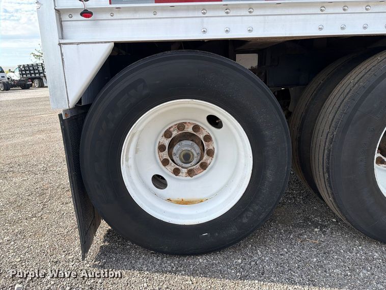 image for item FB5064 2015 Wilson Trailer DWH-550 grain trailer