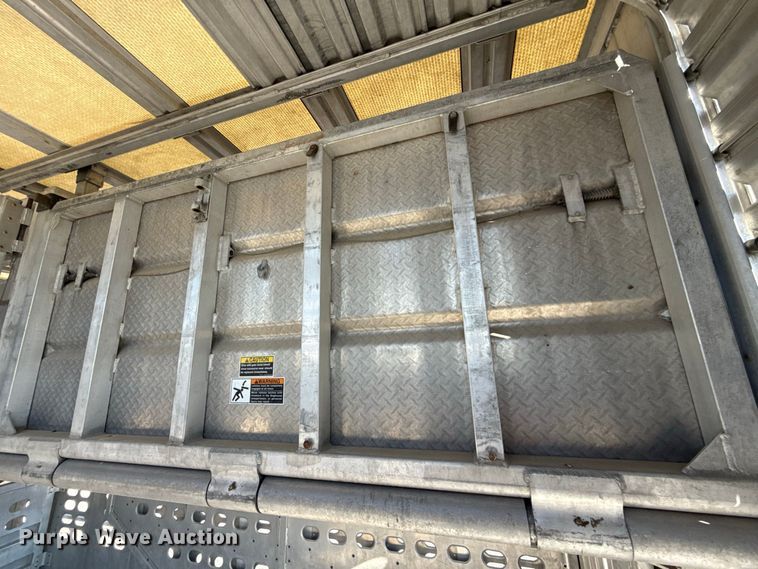 image for item FC4251 2014 Wilson Silver Star PSDCL-402P livestock trailer