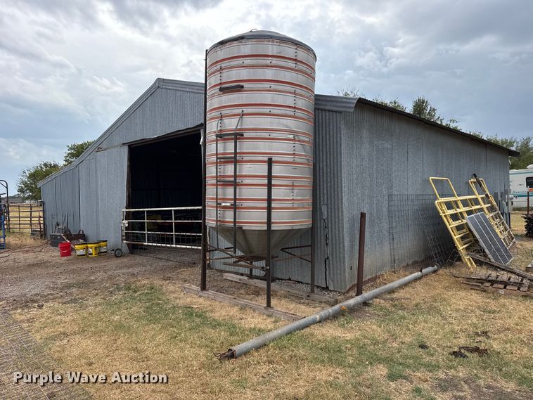 Midwest grain bin