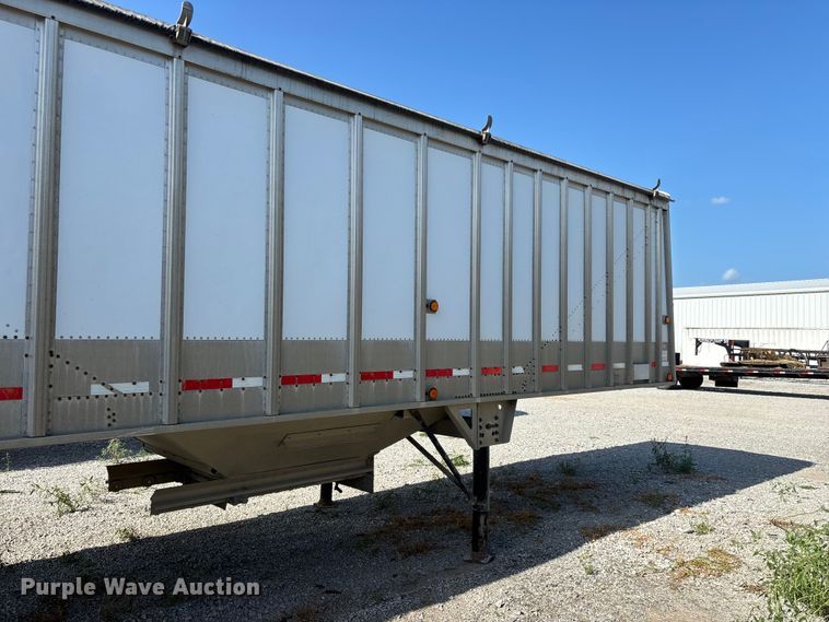 image for item FG0542 2008 Cornhusker Ultra-Lite grain trailer