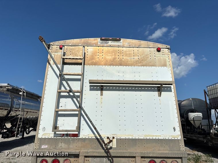 image for item FG0542 2008 Cornhusker Ultra-Lite grain trailer