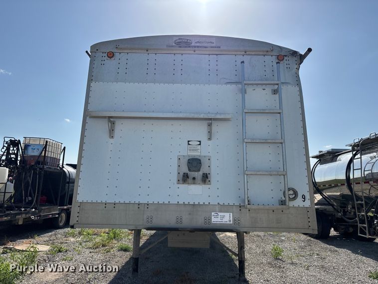 image for item FG0542 2008 Cornhusker Ultra-Lite grain trailer