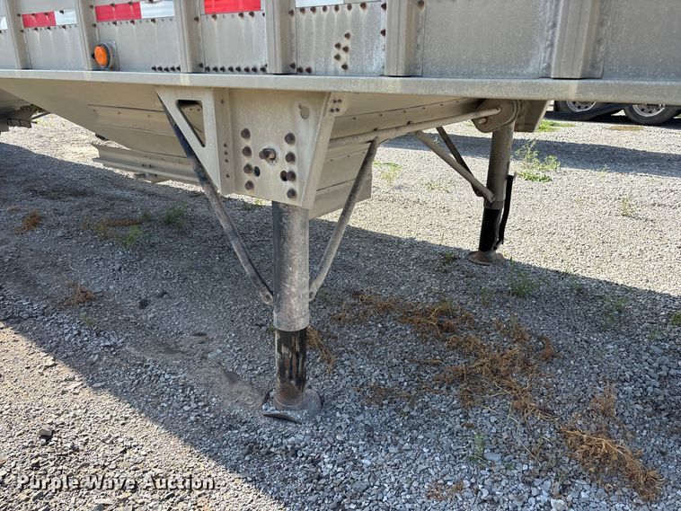 image for item FG0542 2008 Cornhusker Ultra-Lite grain trailer