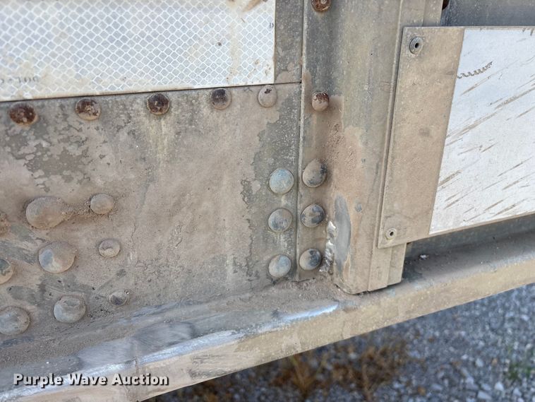 image for item FG0542 2008 Cornhusker Ultra-Lite grain trailer