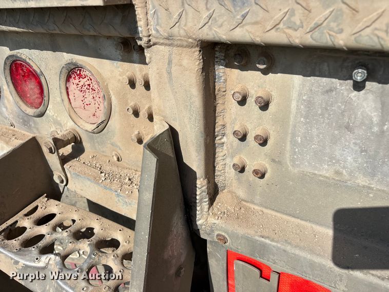 image for item FG0542 2008 Cornhusker Ultra-Lite grain trailer