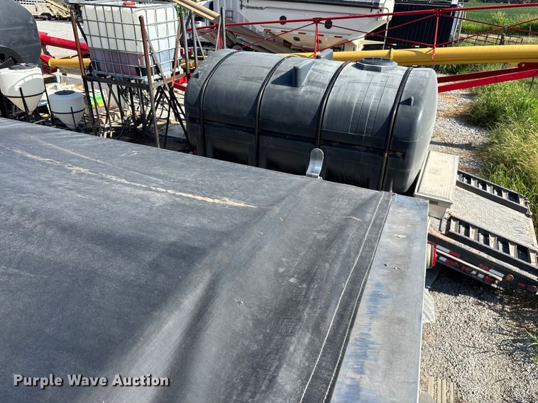 image for item FG0542 2008 Cornhusker Ultra-Lite grain trailer