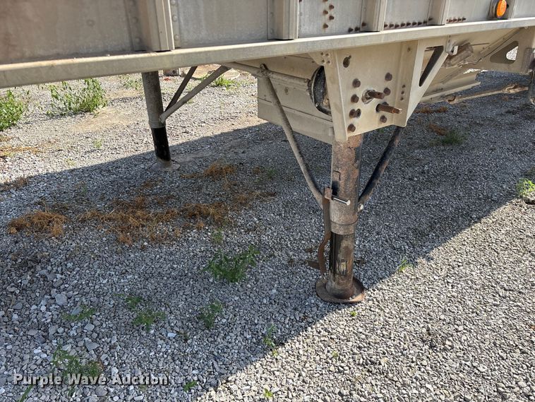 image for item FG0542 2008 Cornhusker Ultra-Lite grain trailer